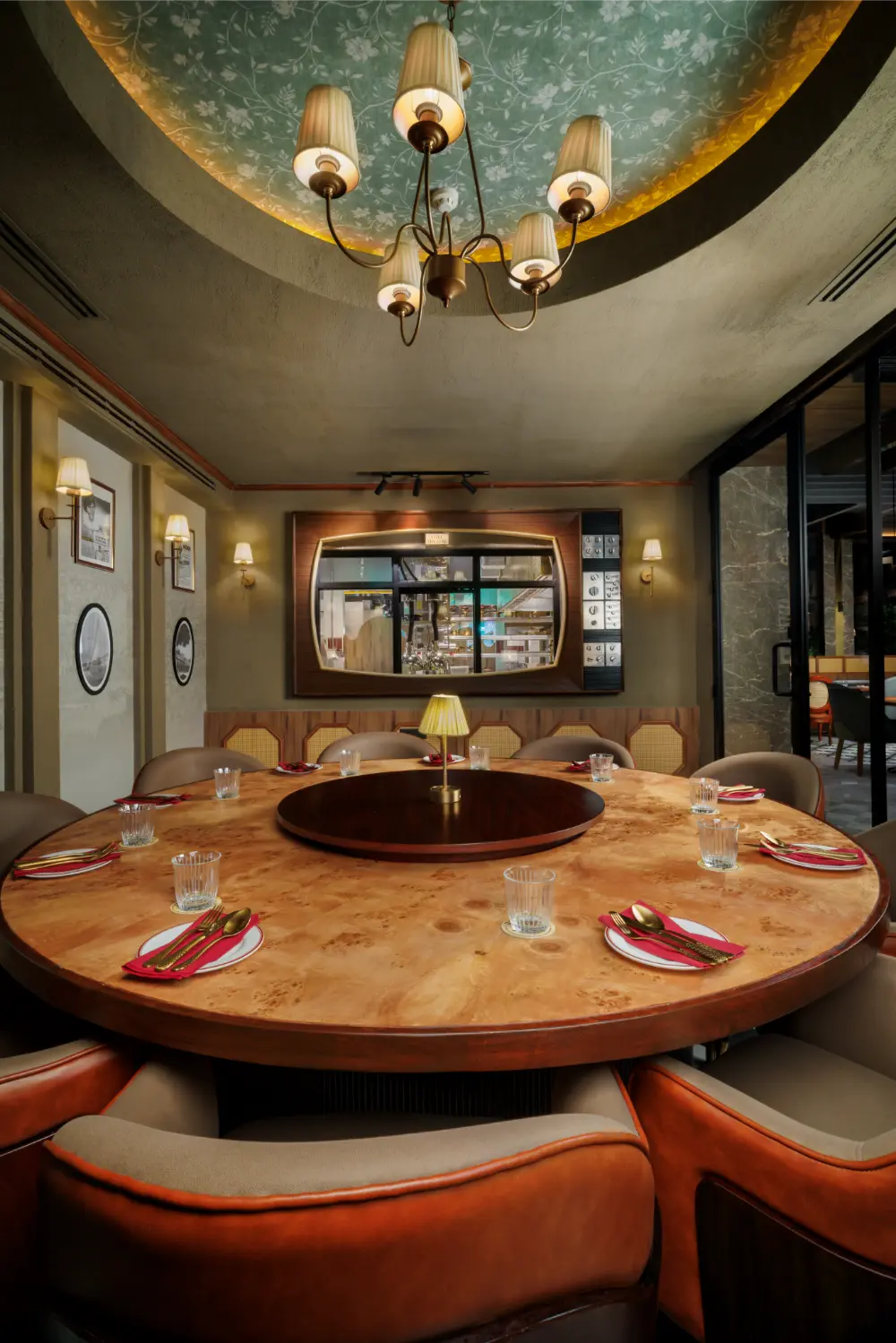 The PDR with the Chef's Theatre facing the round table