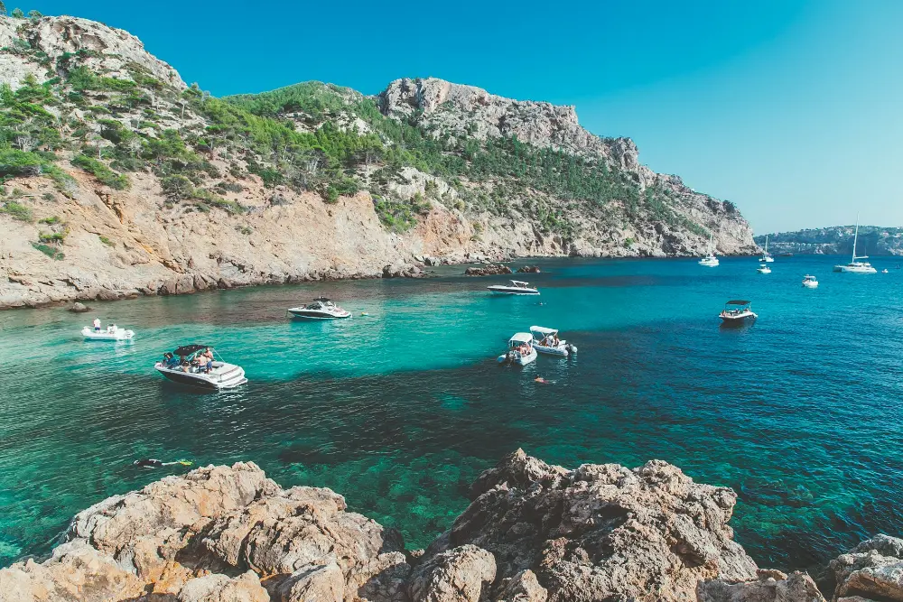 Palma de Mallorca. Photo by Eugene Zhyvchik, Unsplash