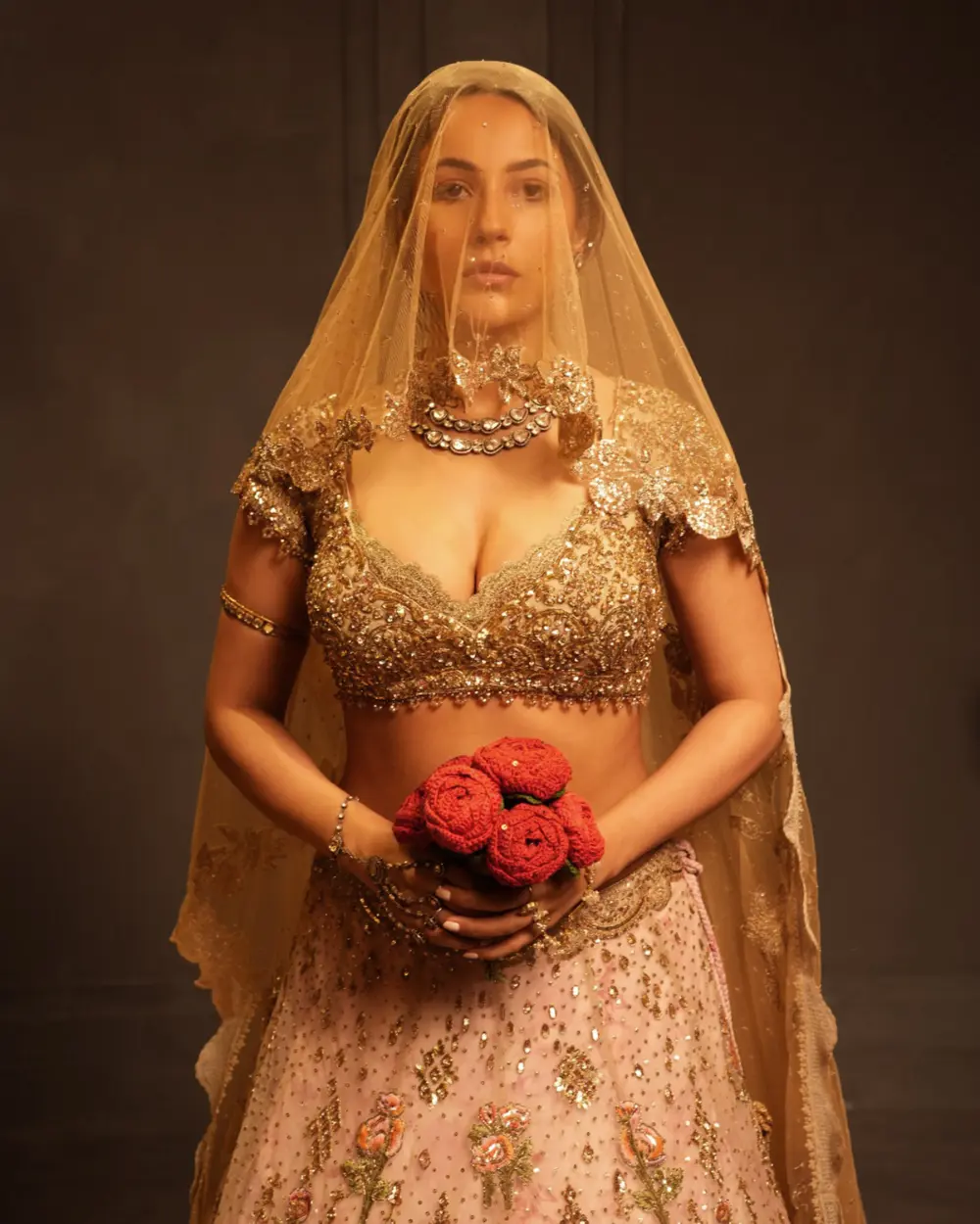 No wedding look is complete without a polki set